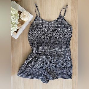 Patterned romper